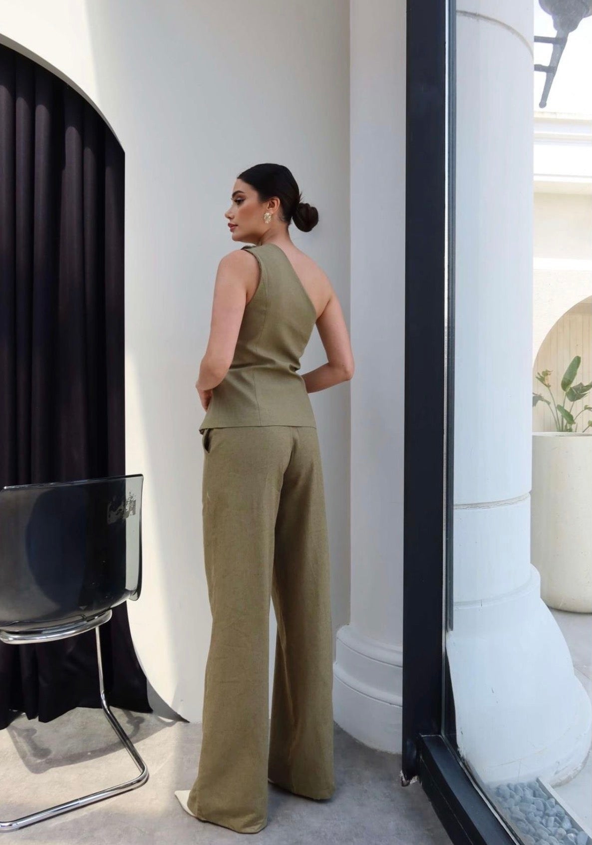 Aura One-Shoulder Set