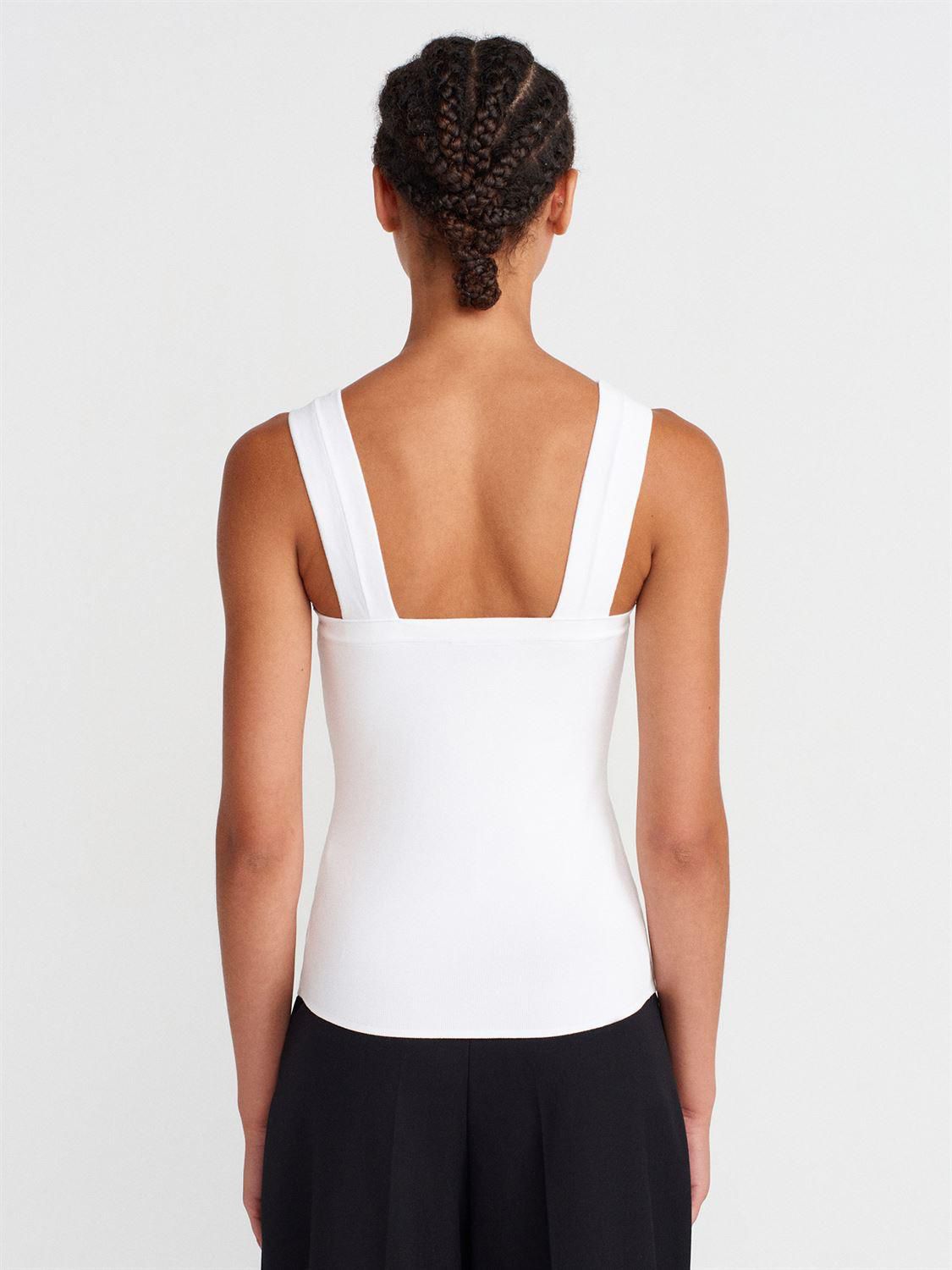 Sculpted Shoulder Tee