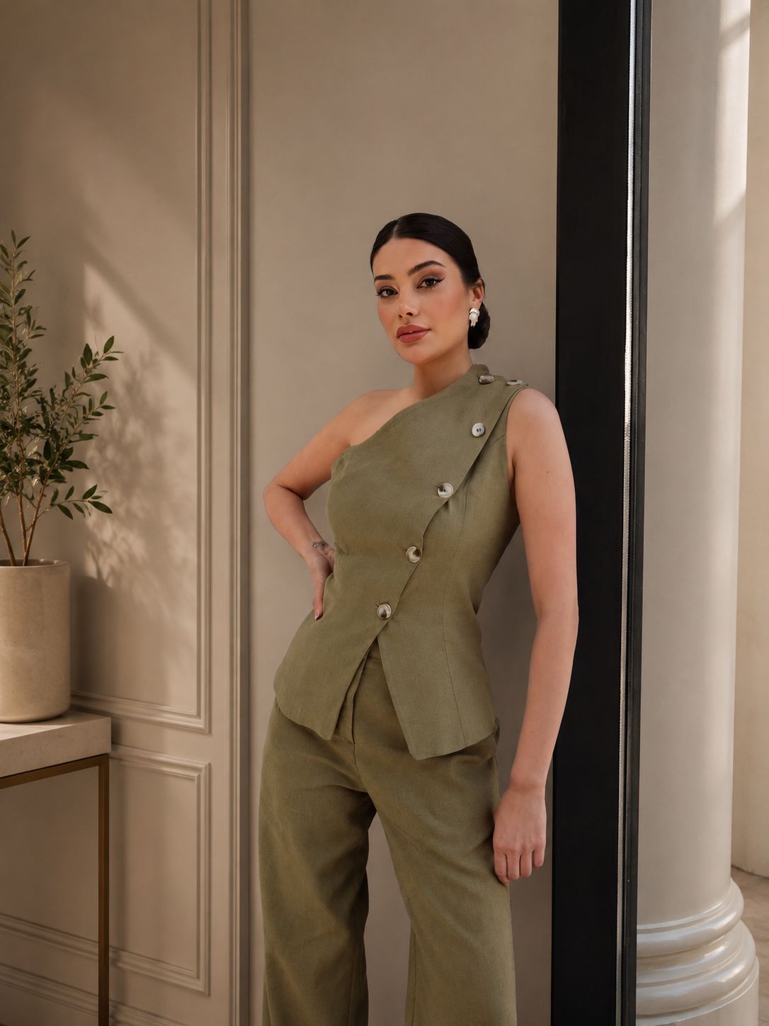 Aura One-Shoulder Set