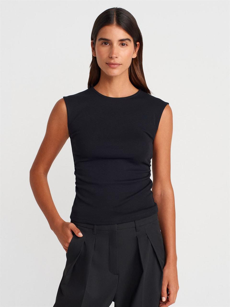 Sculpt Tee