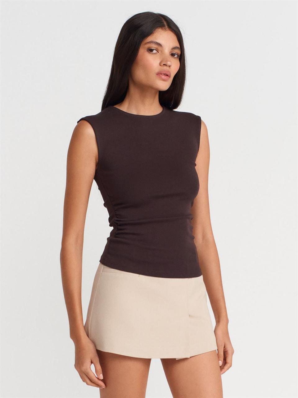 Sculpt Tee