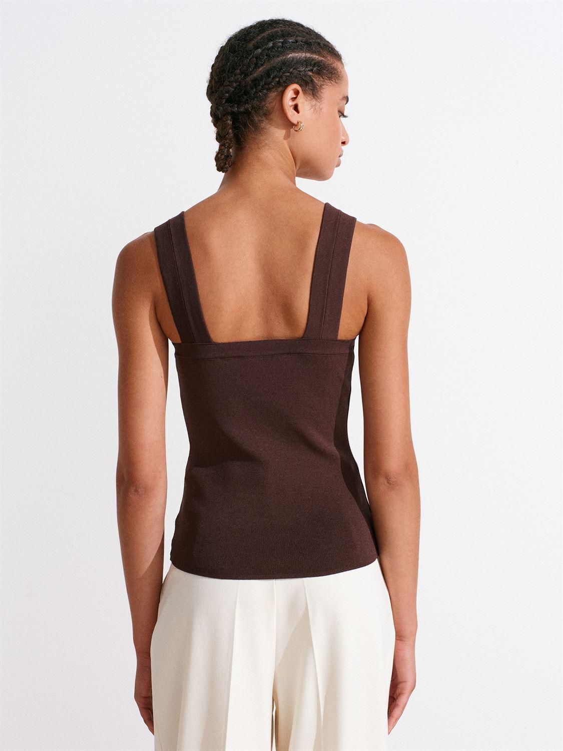 Sculpted Shoulder Tee